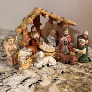 Handcrafted Nativity Scene Set - imperfect READ